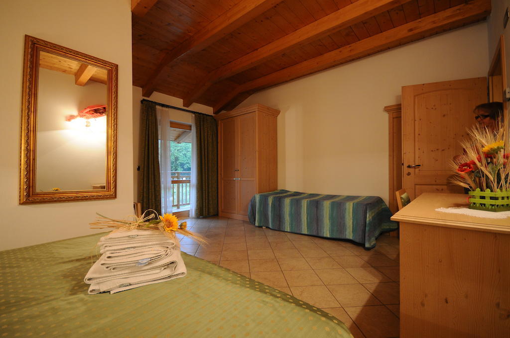 Agritur Campo Fiorito Βίλα Dro Δωμάτιο φωτογραφία